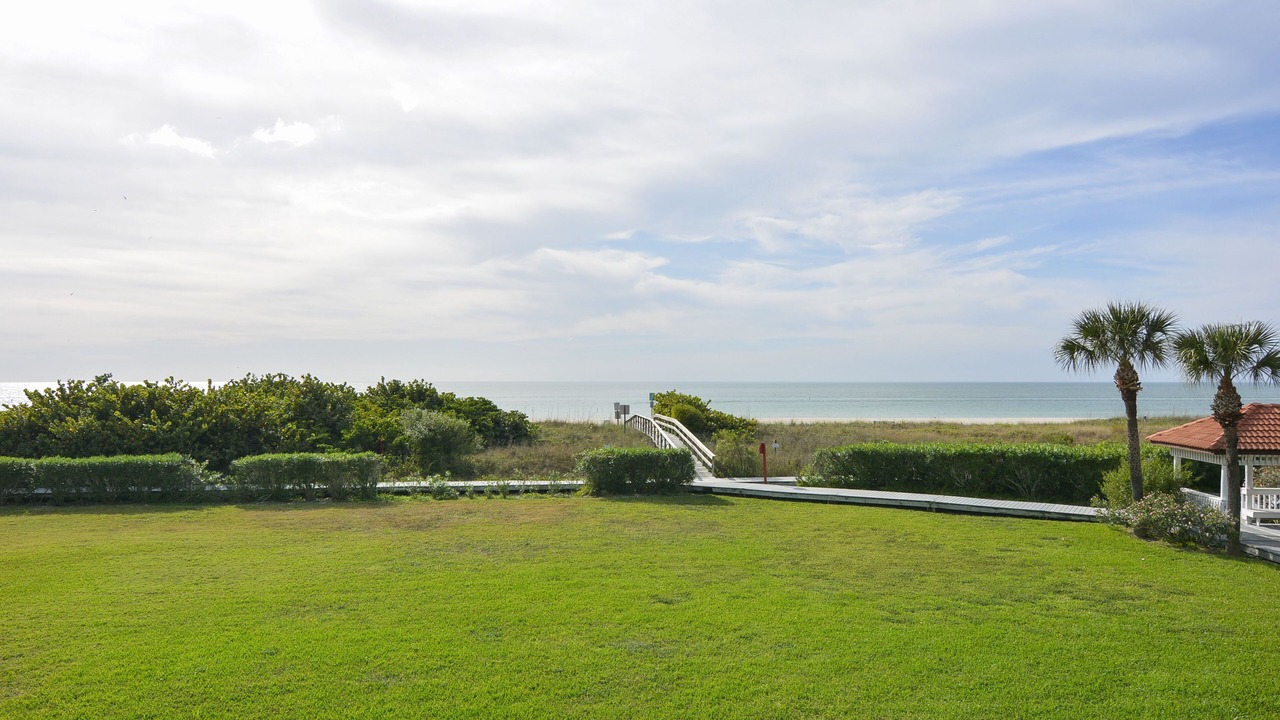 Photo of Patio Balcony in Sunset Beach