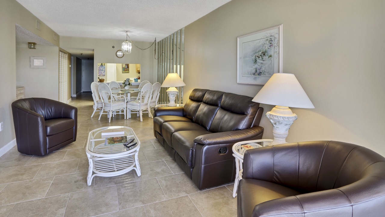 Photo of Livingroom in Madeira Beach