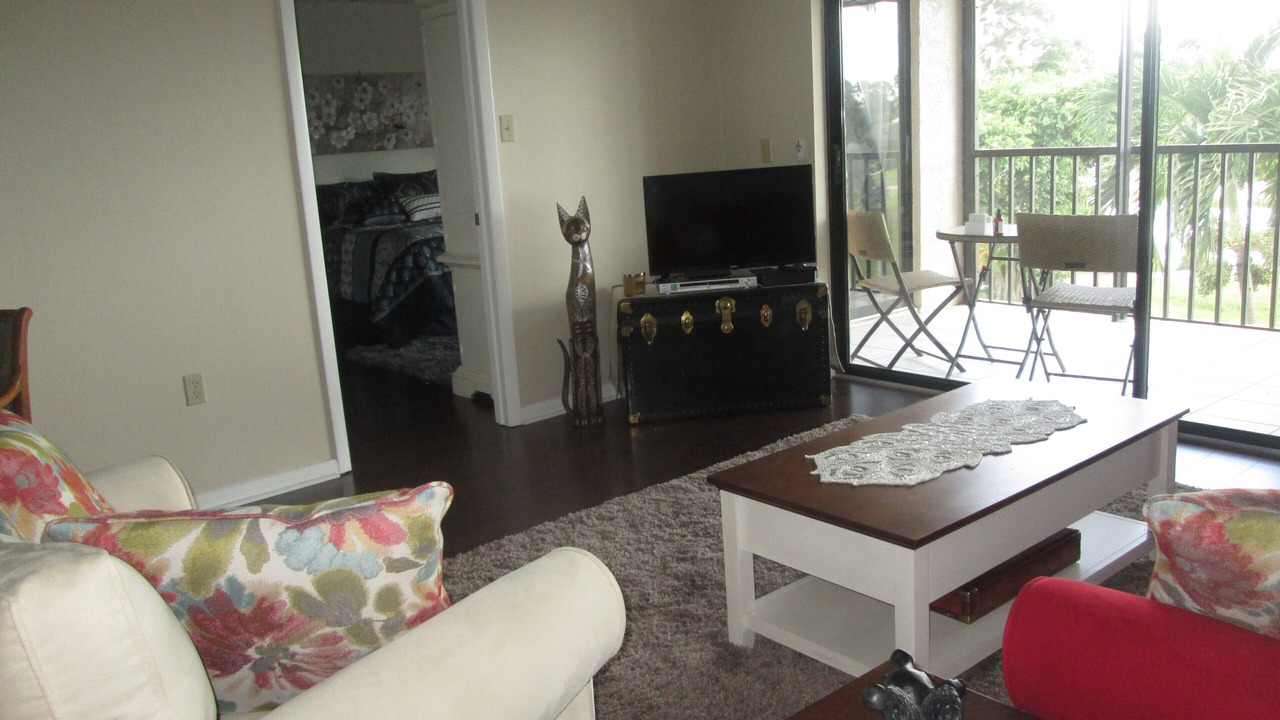 Photo of Livingroom in Lely Golf Estates