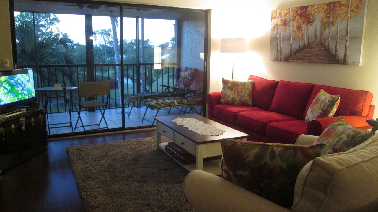 Photo of Livingroom in Lely Golf Estates