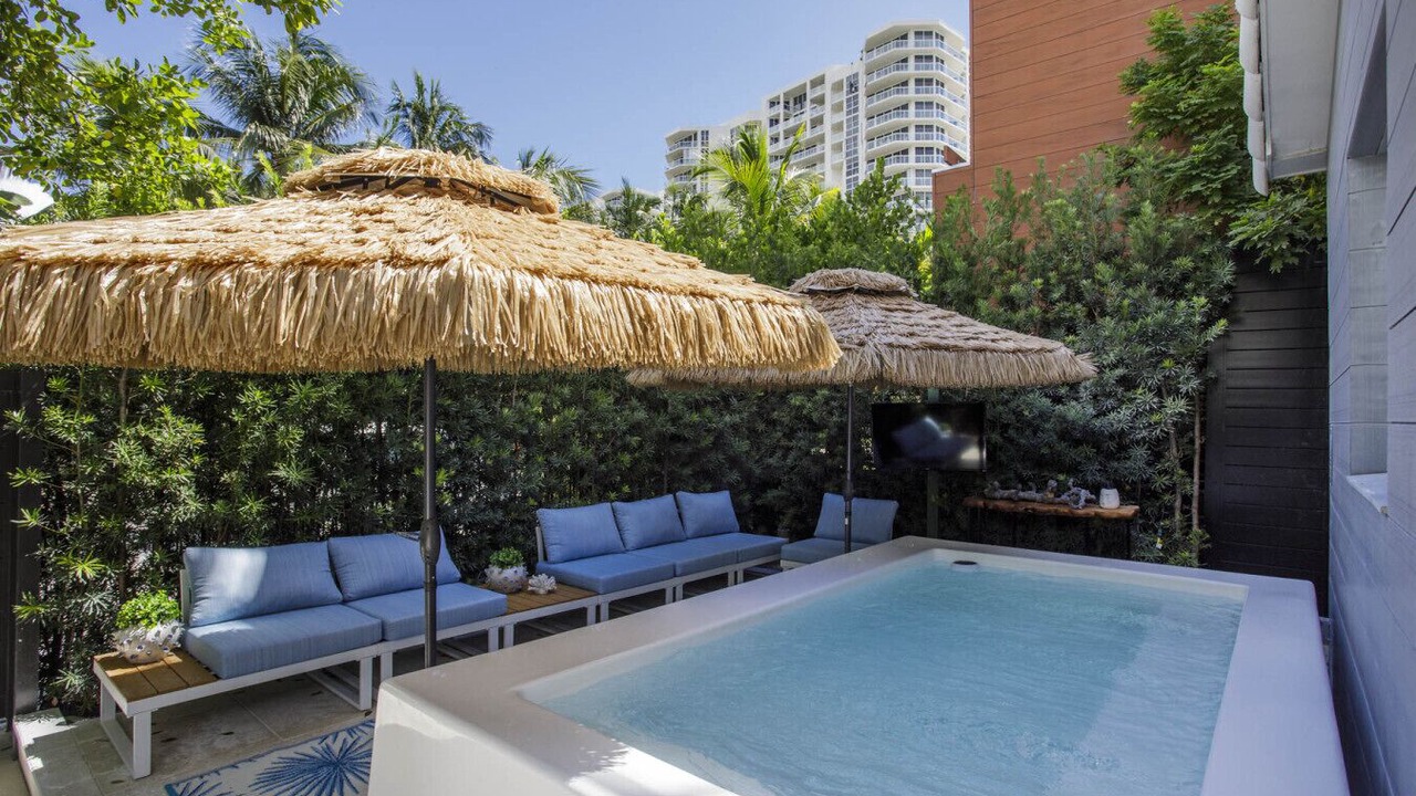 Photo of Patio Balcony in Dania Beach