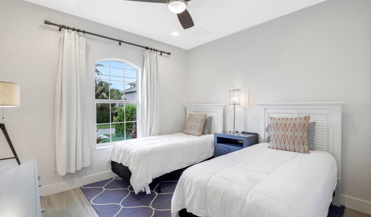 Photo of Bedroom in Isles of Capri
