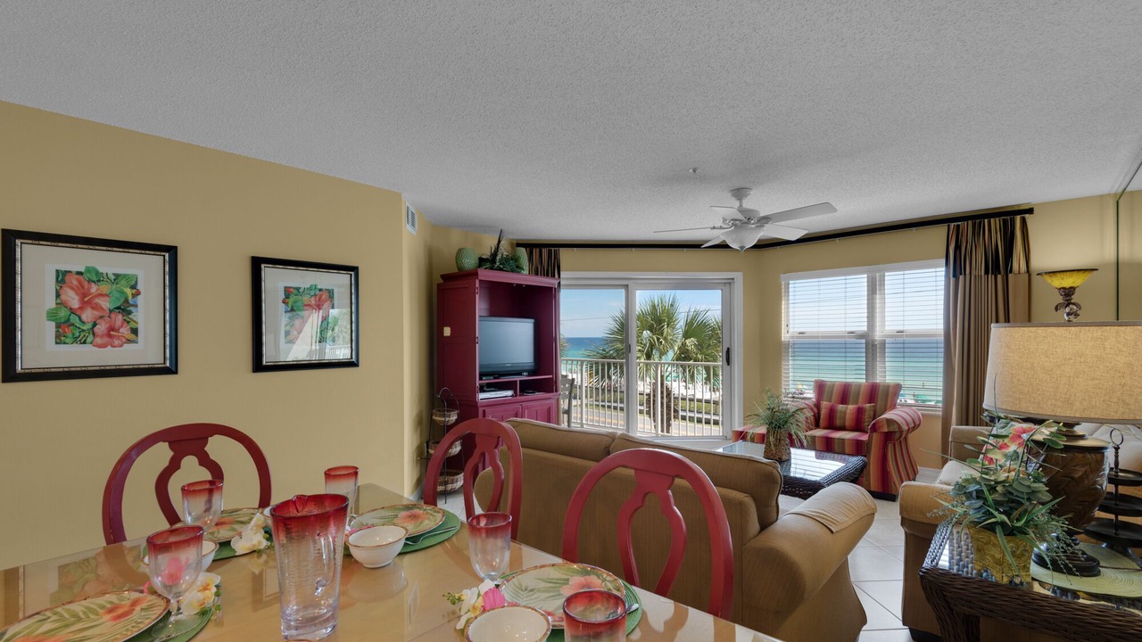 Photo of Livingroom in Miramar Beach