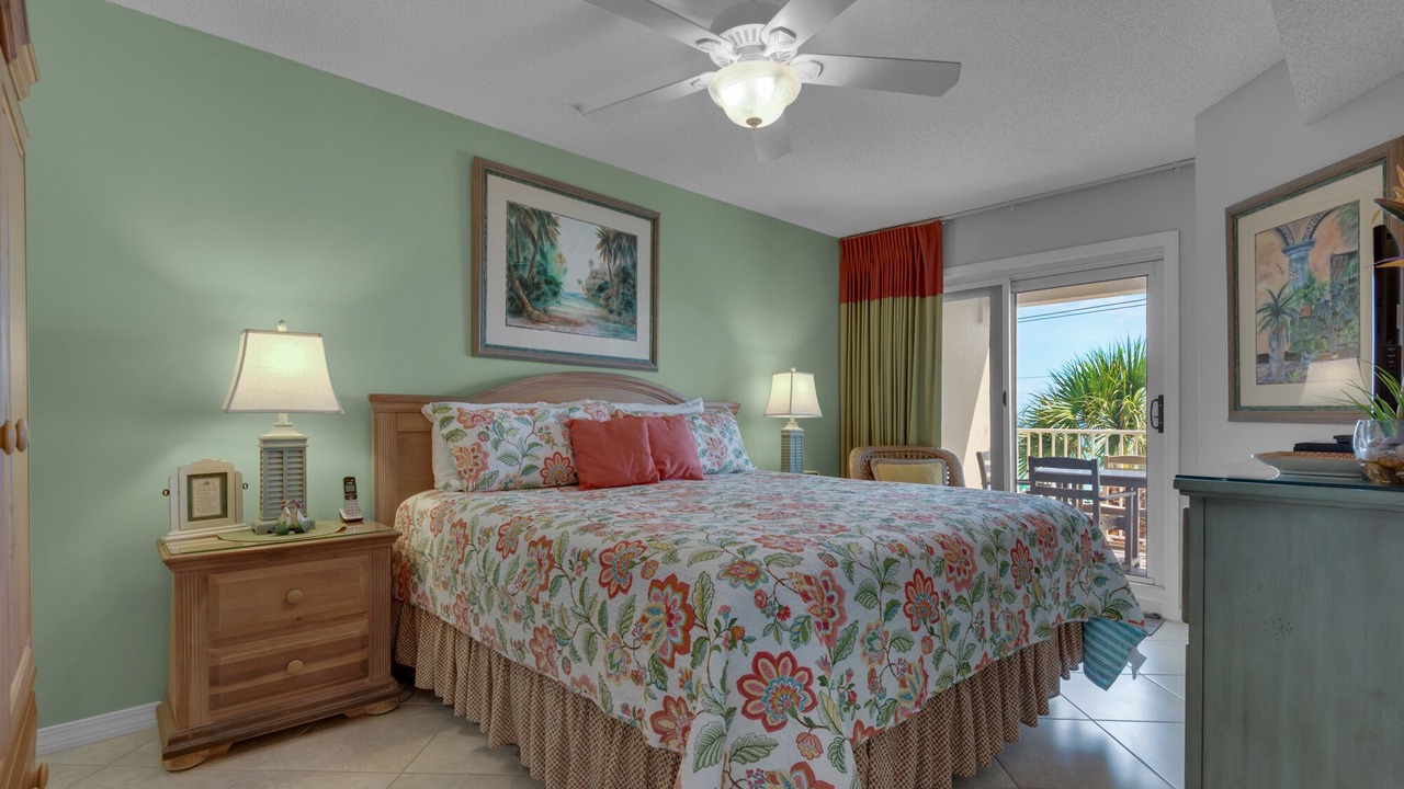 Photo of Bedroom in Miramar Beach