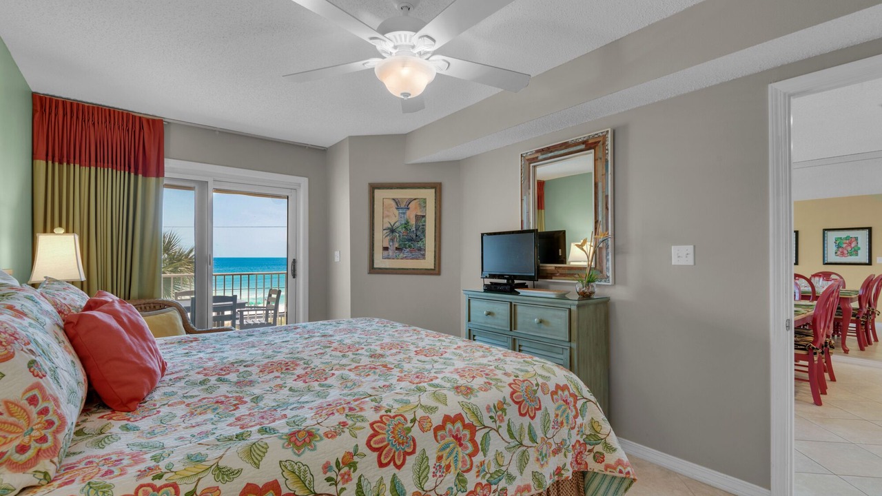 Photo of Bedroom in Miramar Beach