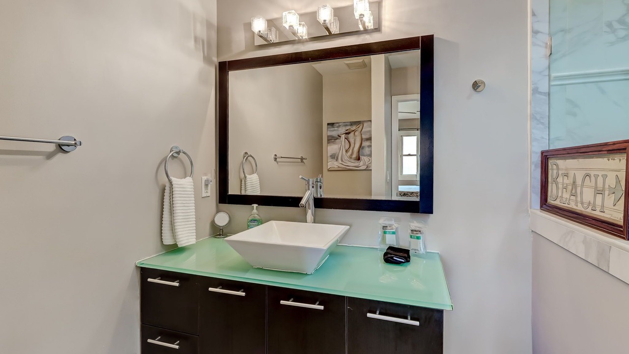 Photo of Bathroom in Amelia City