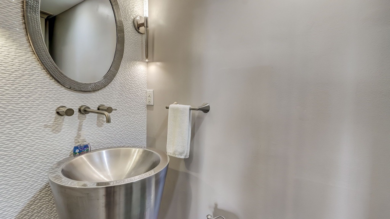 Photo of Bathroom in Amelia City