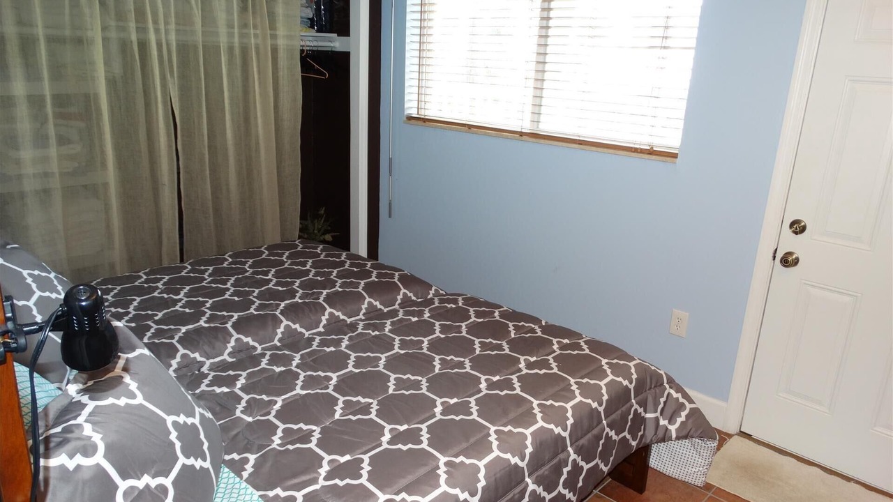 Photo of Bedroom in Crescent Beach