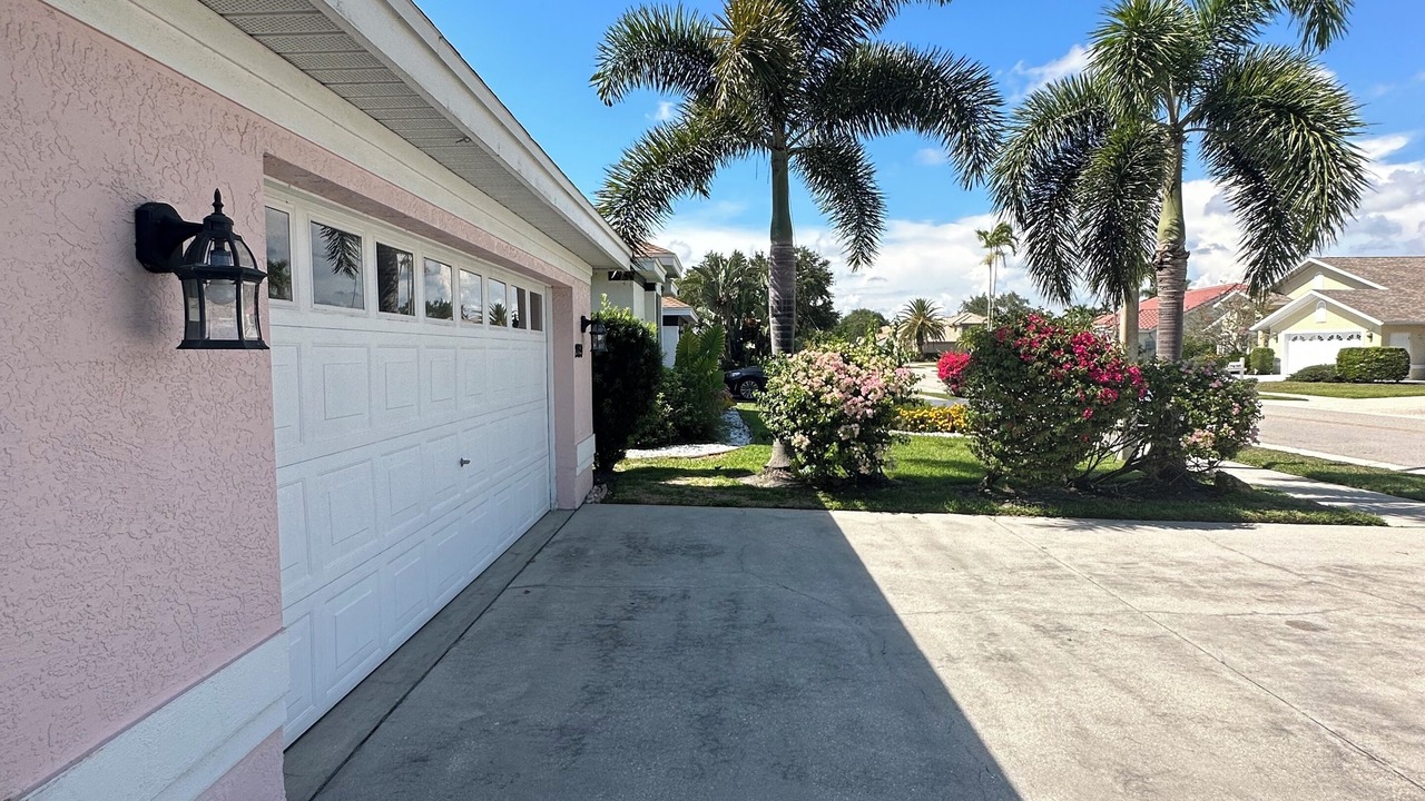 Photo of Outdoor in Crown Pointe
