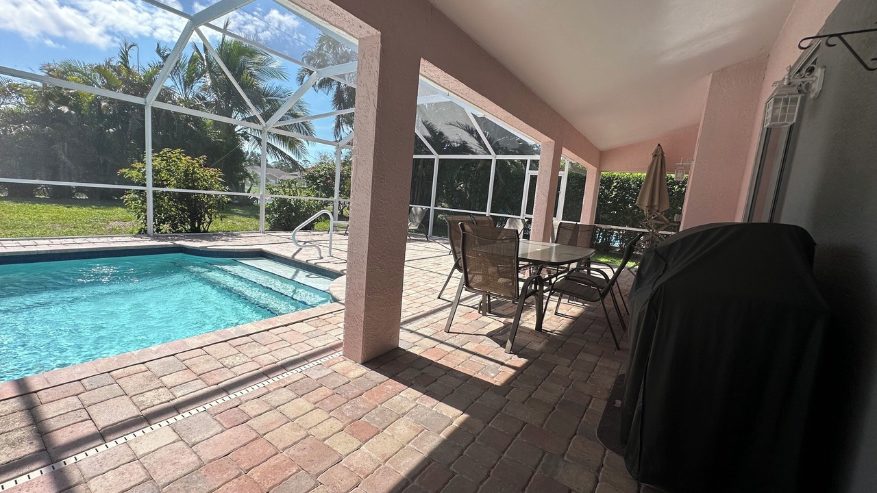 Photo of Outdoor in Crown Pointe