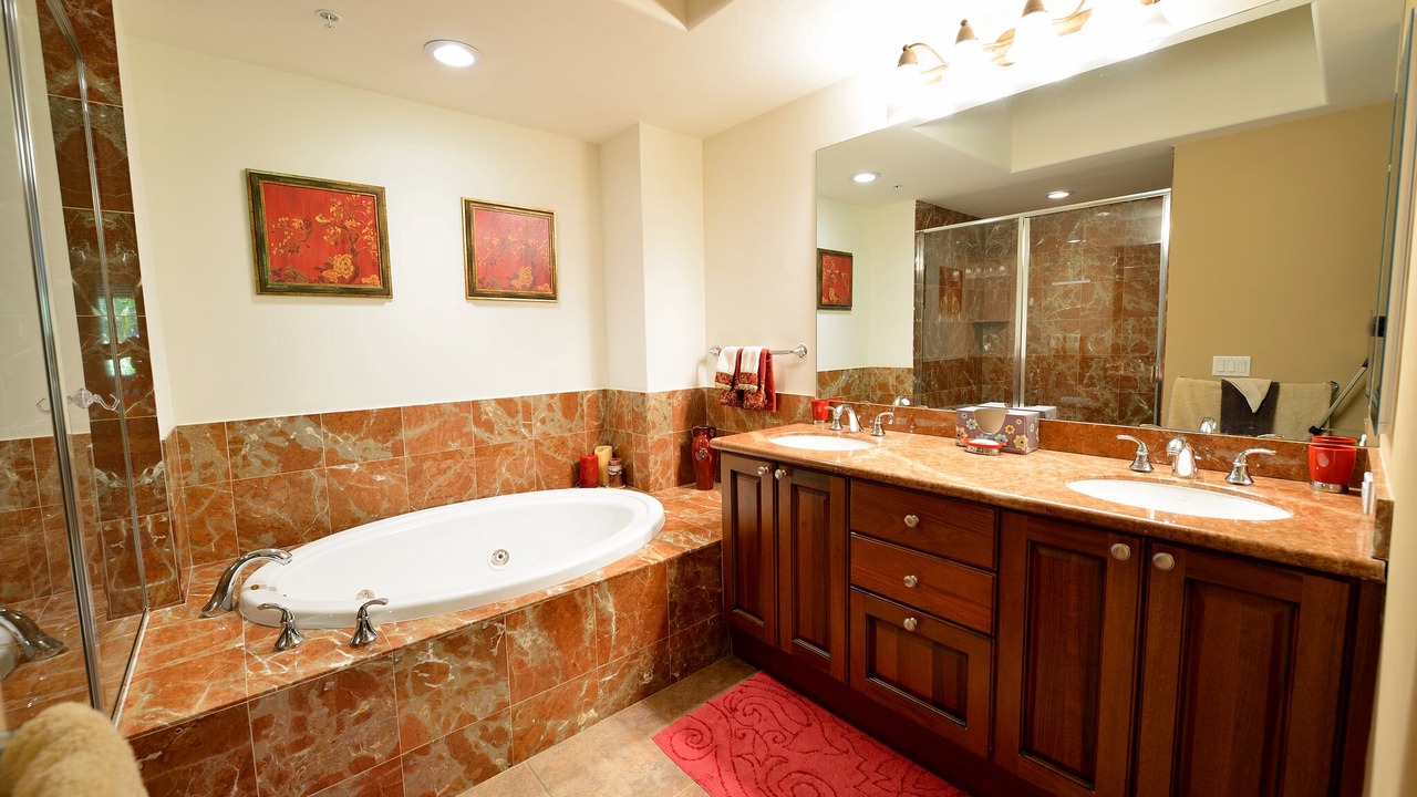 Photo of Bathroom in Naples