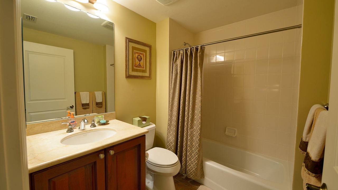 Photo of Bathroom in Naples