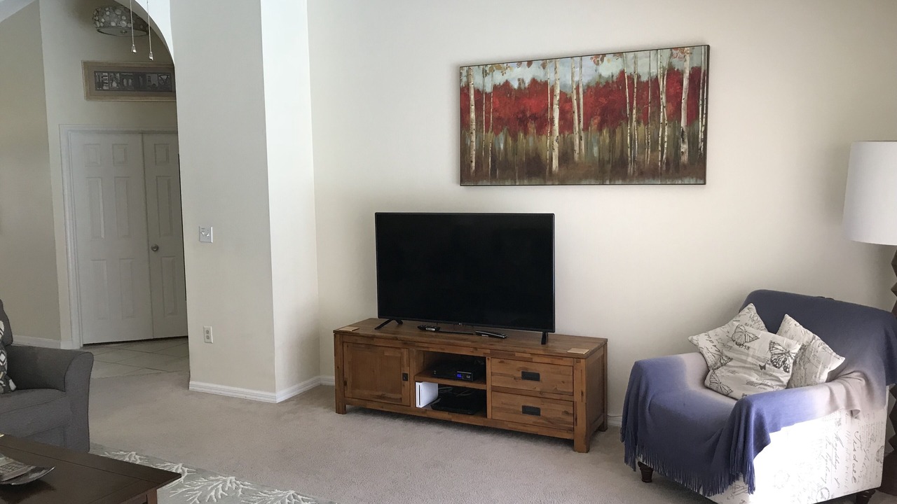 Photo of Livingroom in Sunridge Woods