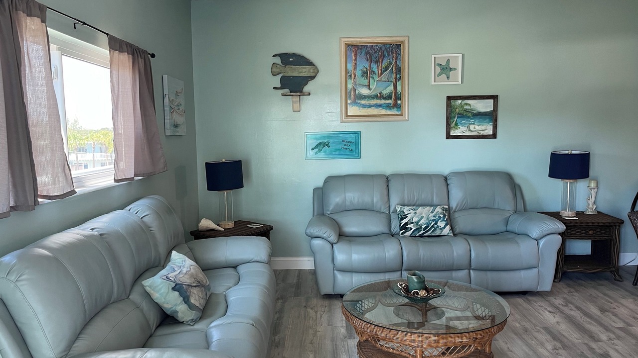 Photo of Livingroom in Redington Shores
