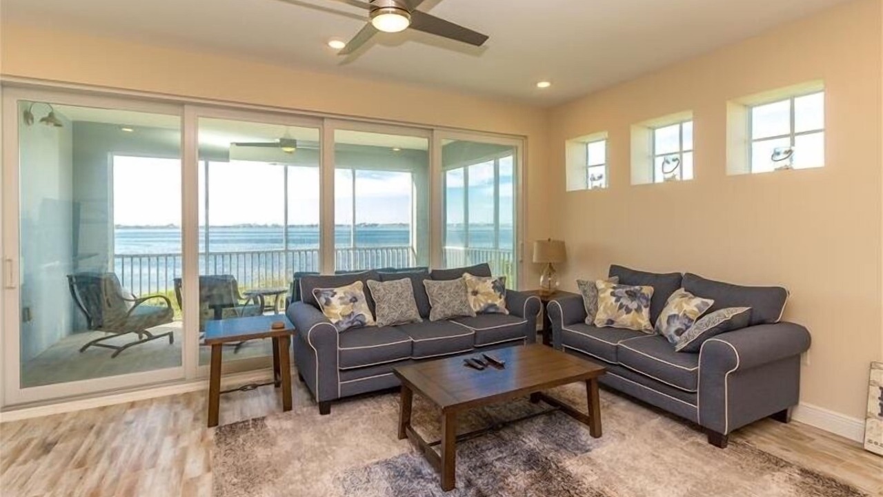 Photo of Bedroom in Whitney Beach