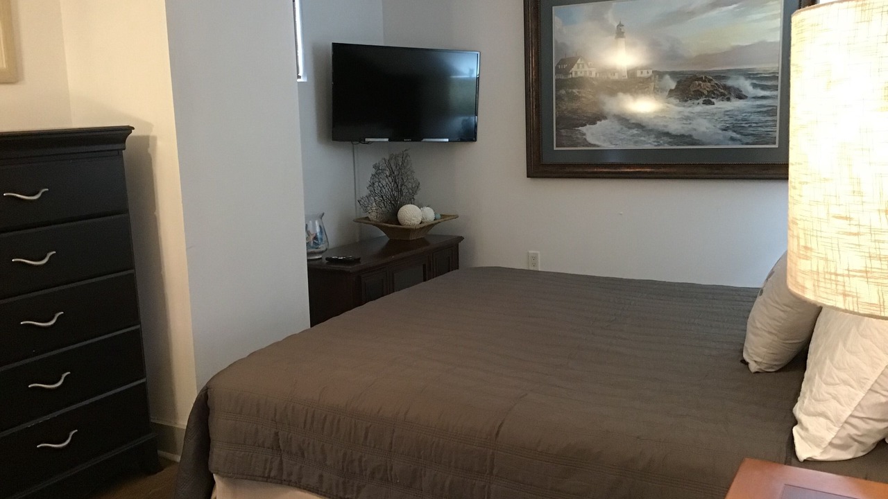 Photo of Bedroom in Baytowne Wharf