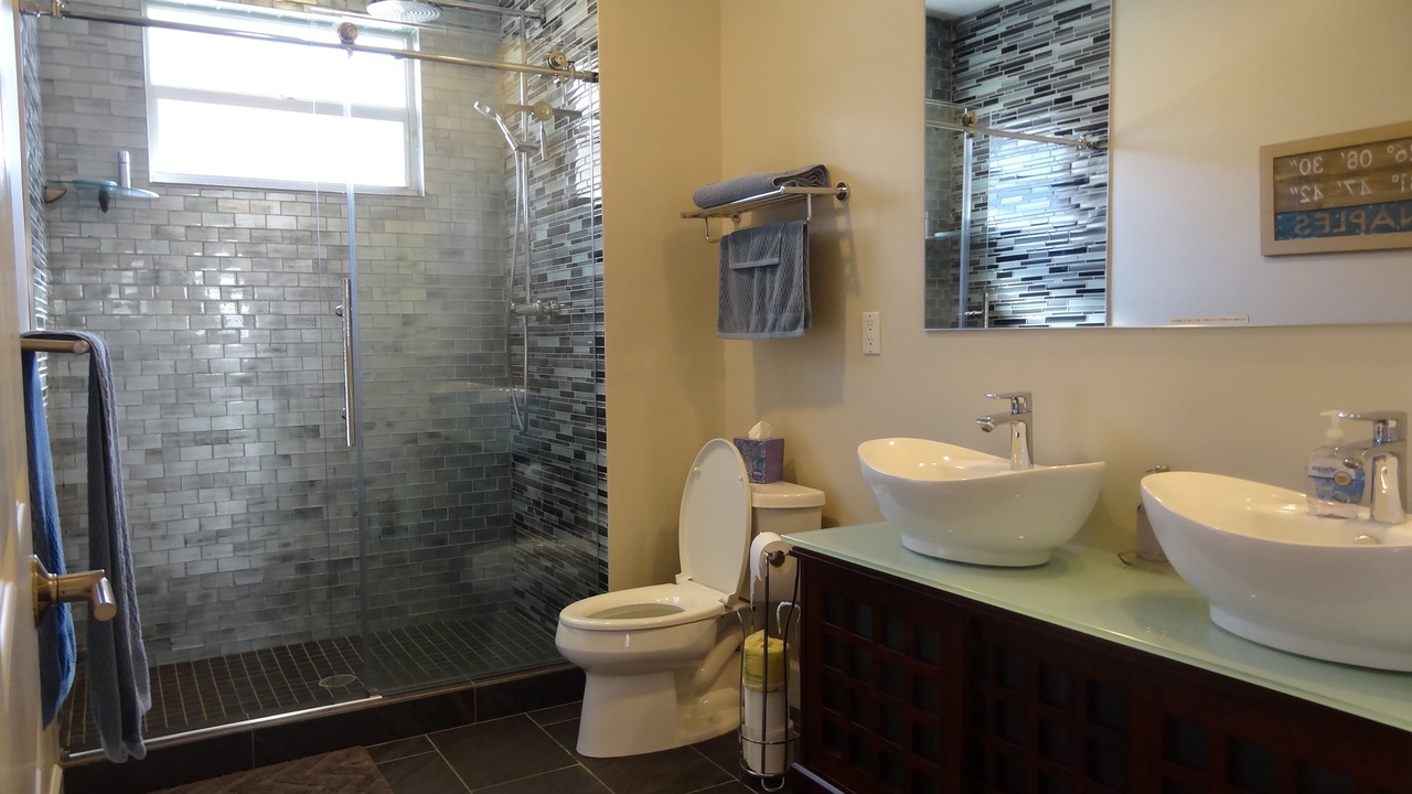 Photo of Bathroom in Naples Park