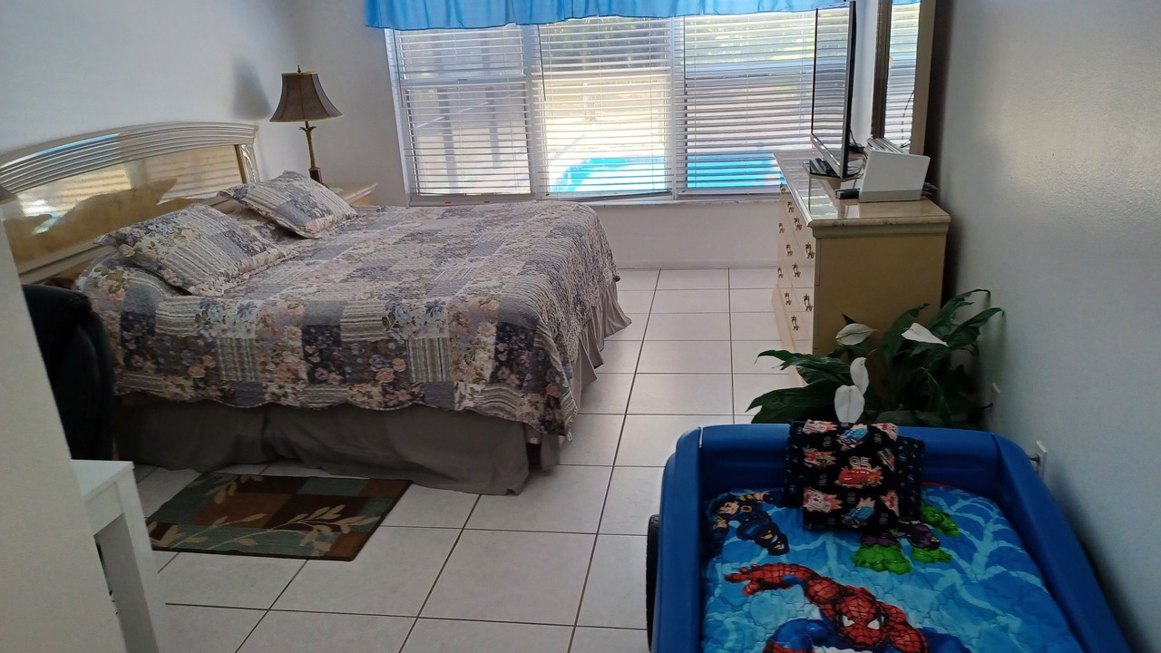 Photo of Bedroom in Lindfields