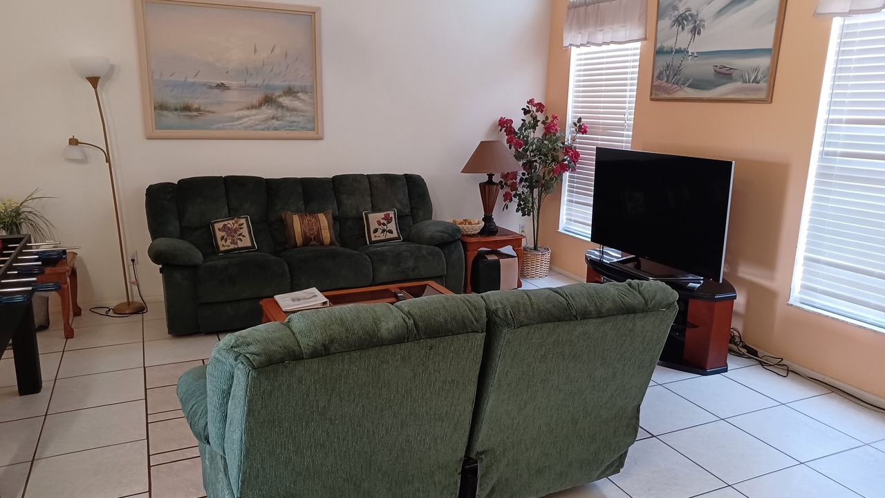 Photo of Livingroom in Lindfields