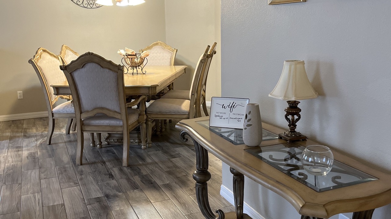 Photo of Livingroom in Sandy Ridge