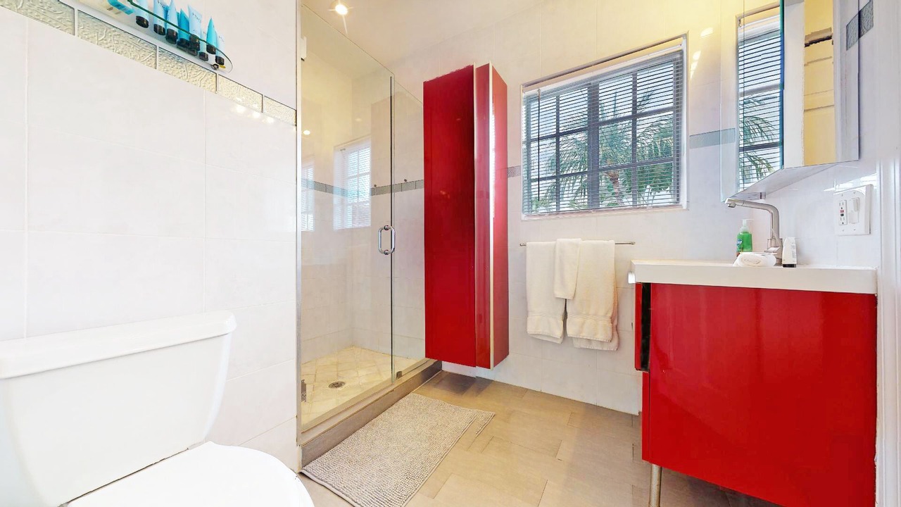 Photo of Bathroom in West Avenue