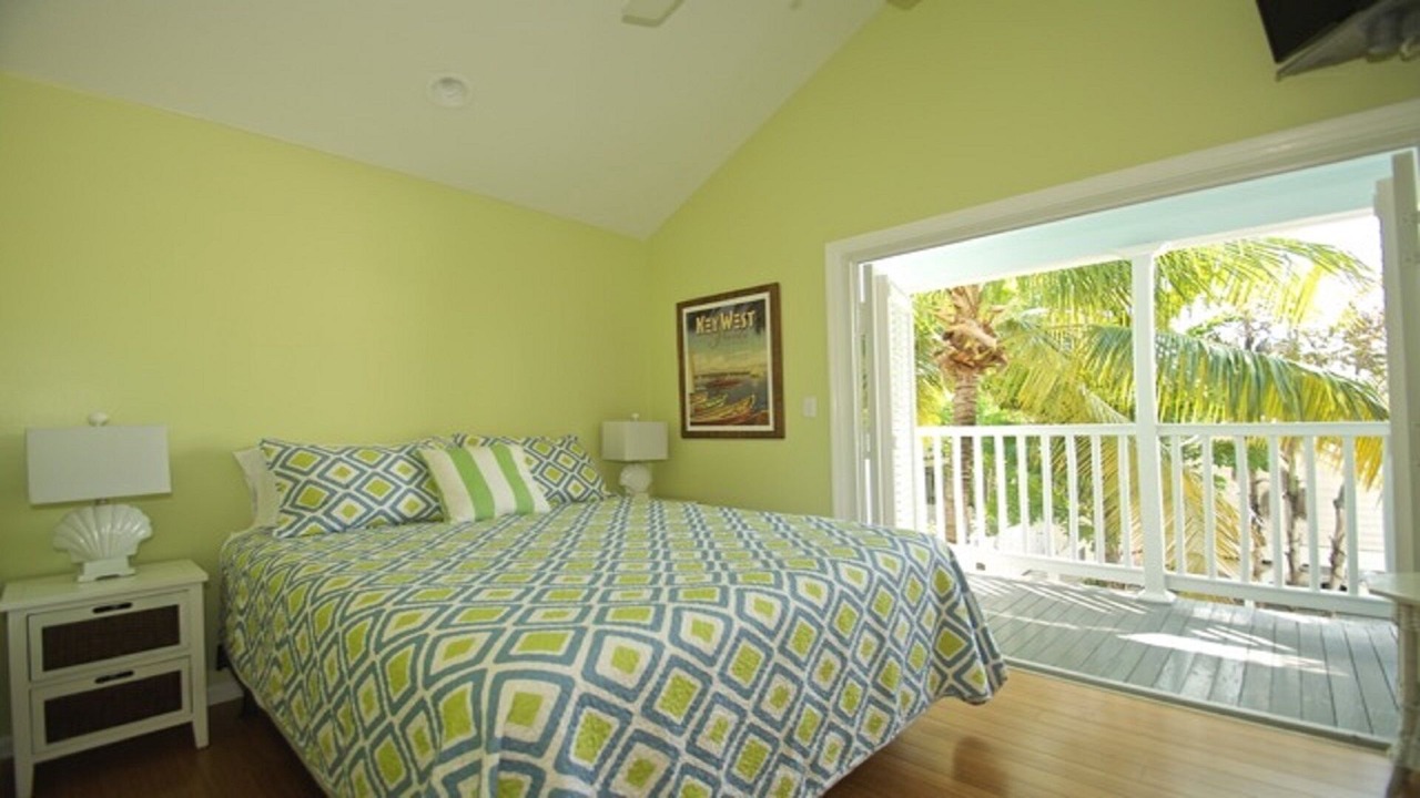 Photo of Patio Balcony in Bahama Village