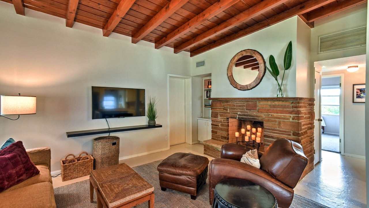 Photo of Livingroom in Laurel