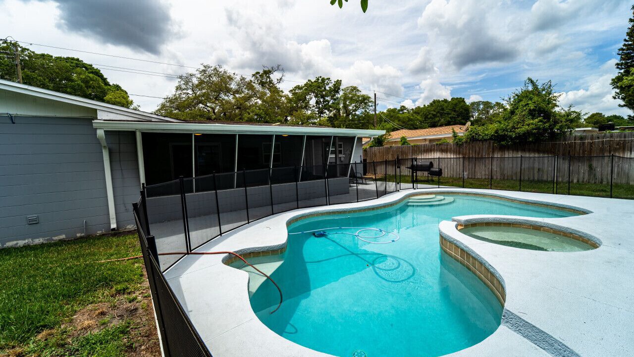 Photo of Outdoor in Pinecrest West Park