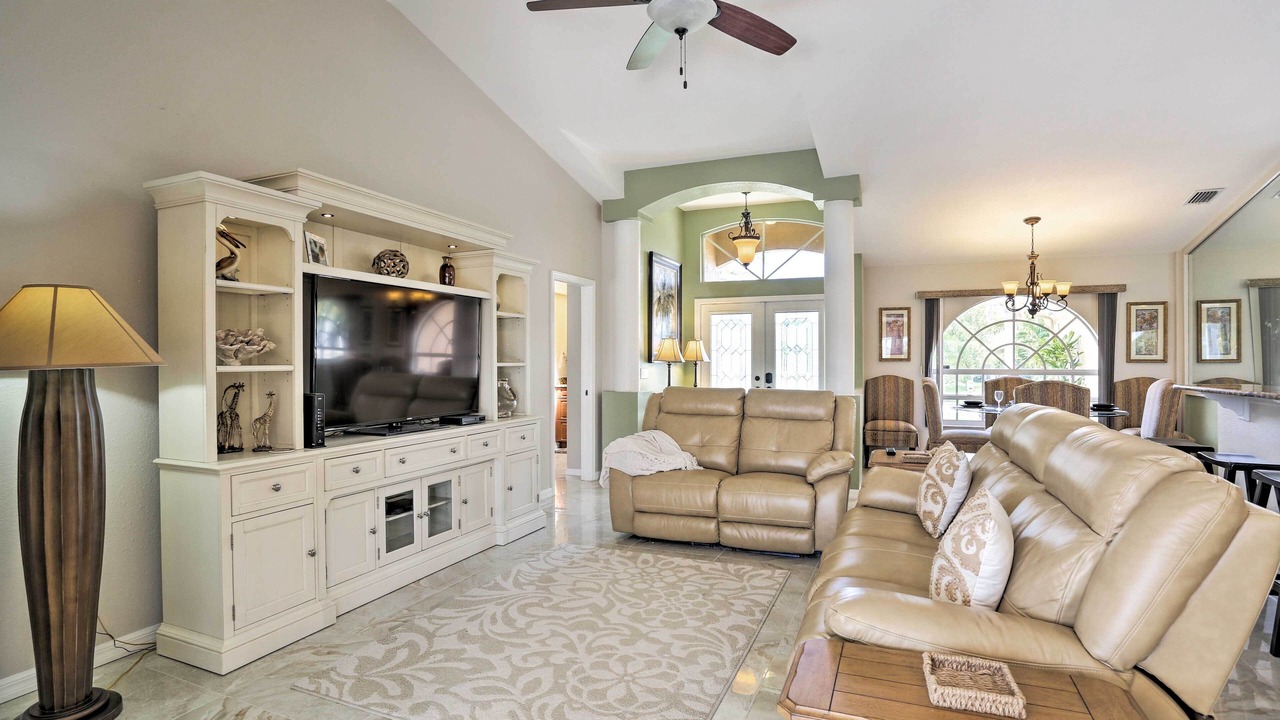 Photo of Bedroom in Pelican