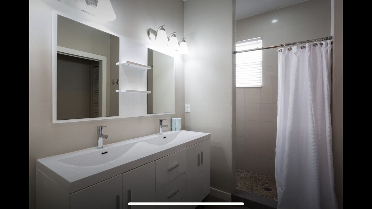 Photo of Bathroom in Buena Vista