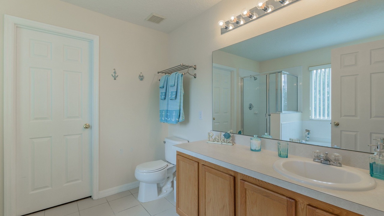 Photo of Bathroom in Windwood Bay