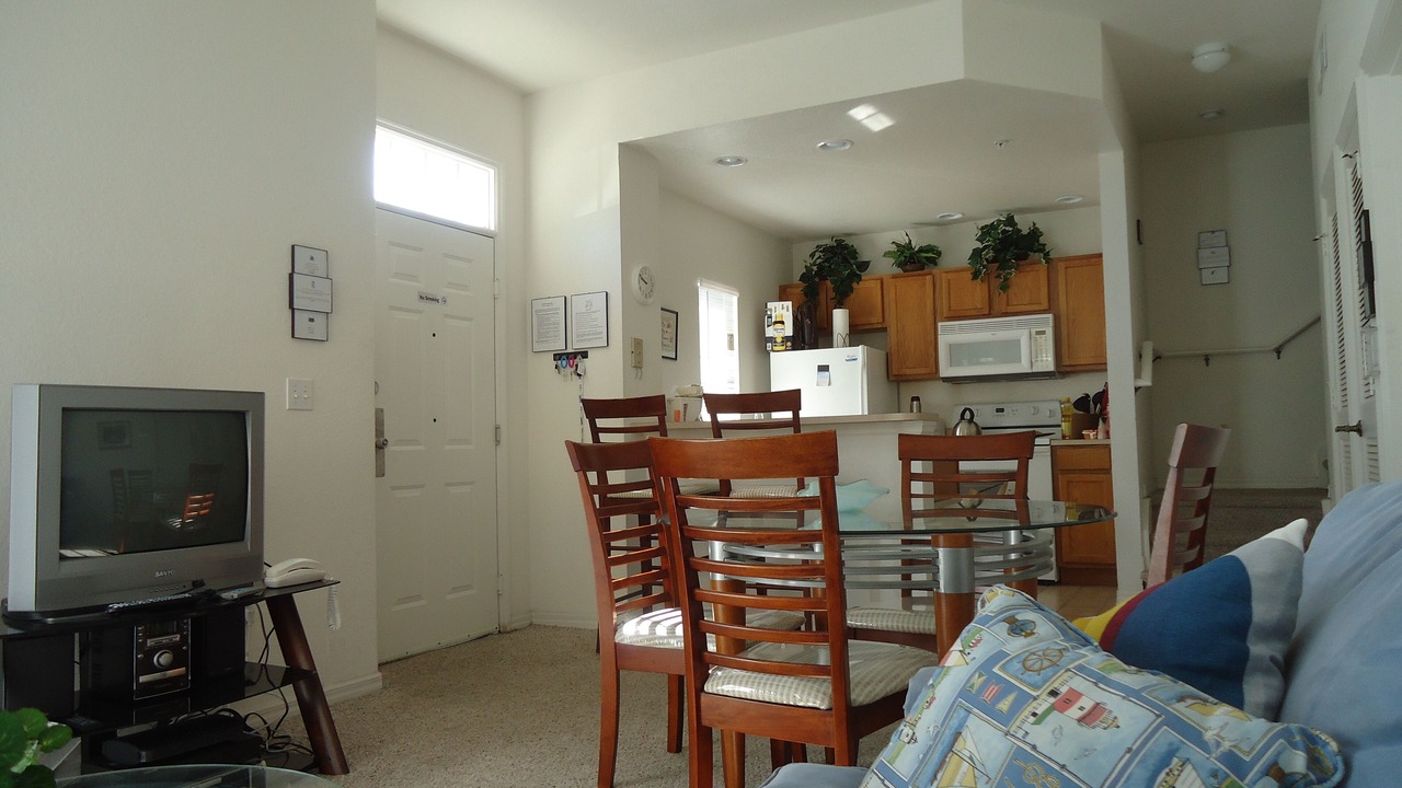 Photo of Livingroom in Venetian Bay Villages