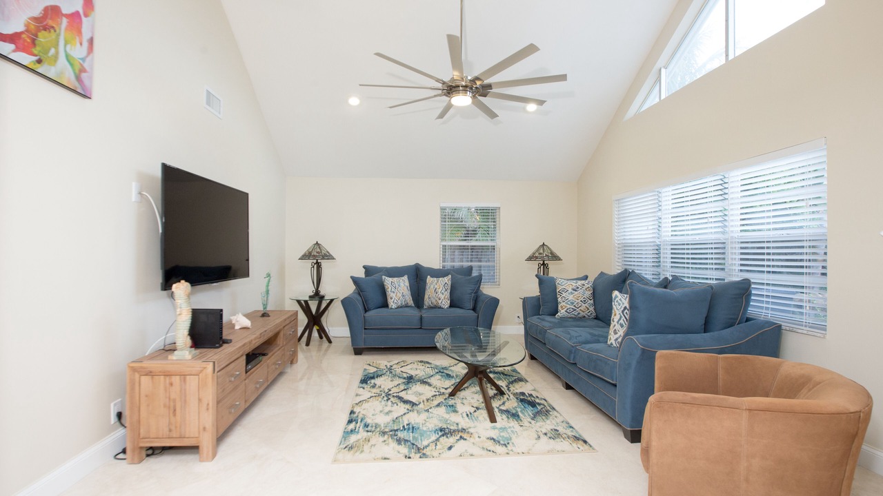 Photo of Livingroom in Ocean Ridge