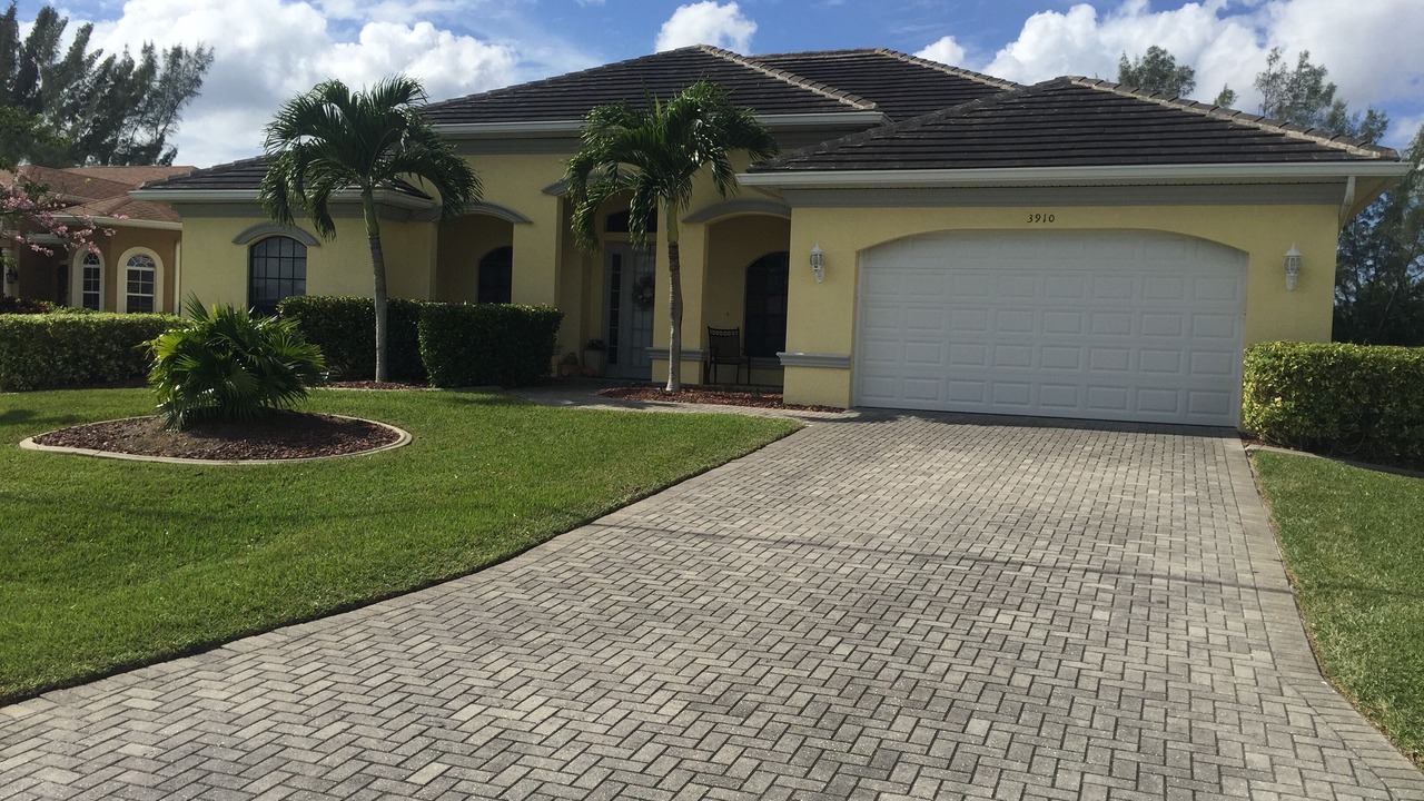 Photo of Outdoor in Pelican