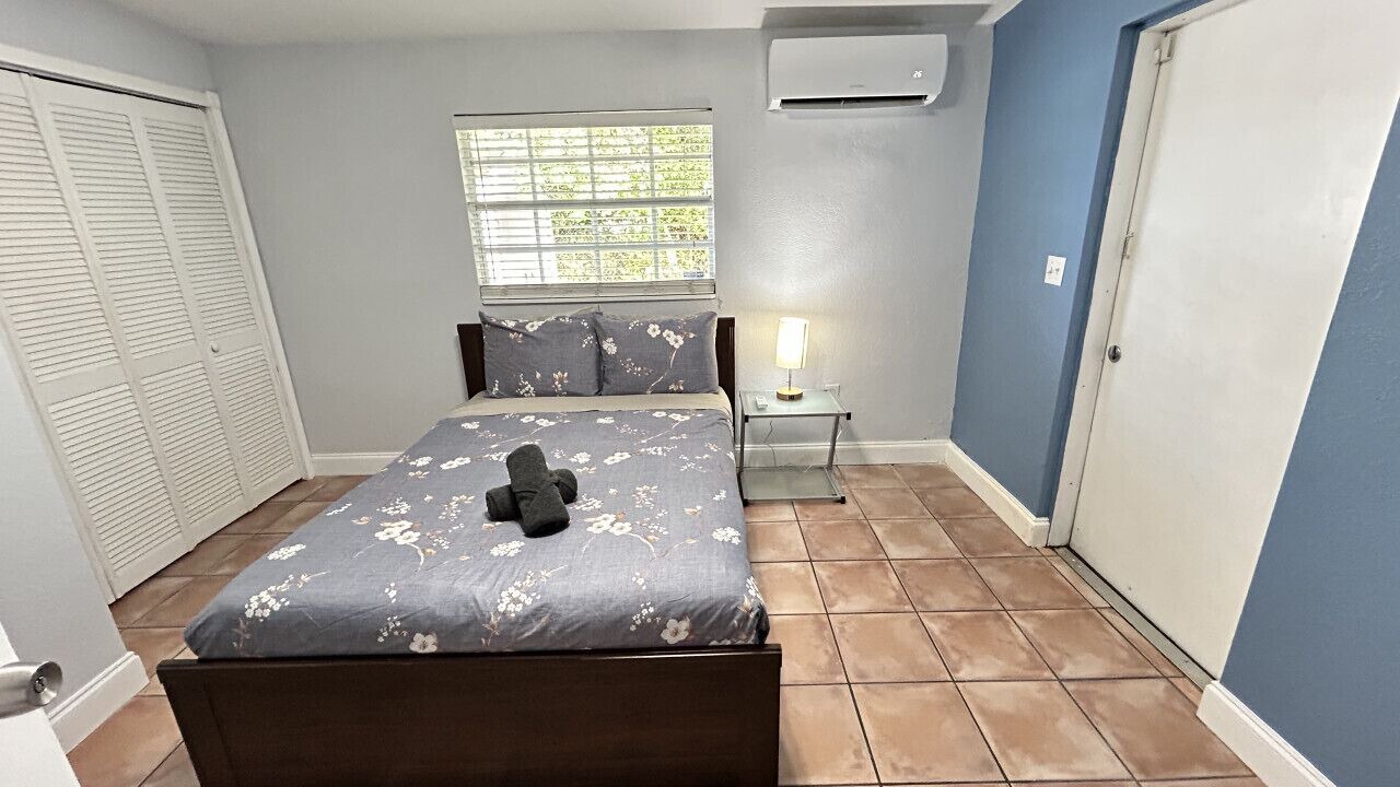 Photo of Bedroom in Olympia Heights