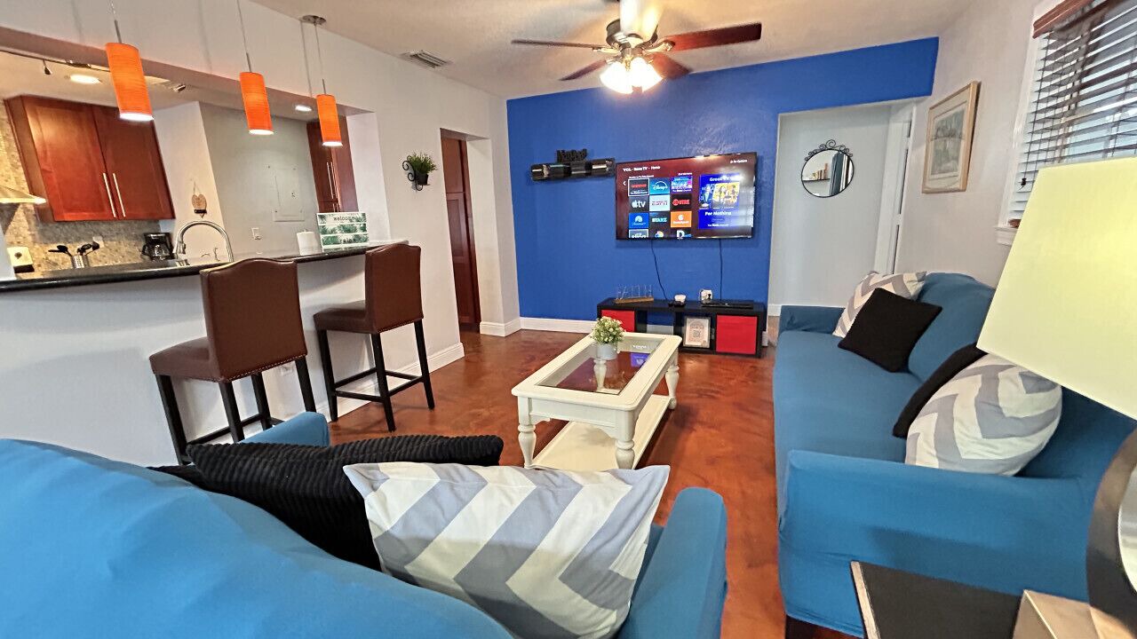 Photo of Livingroom in Olympia Heights