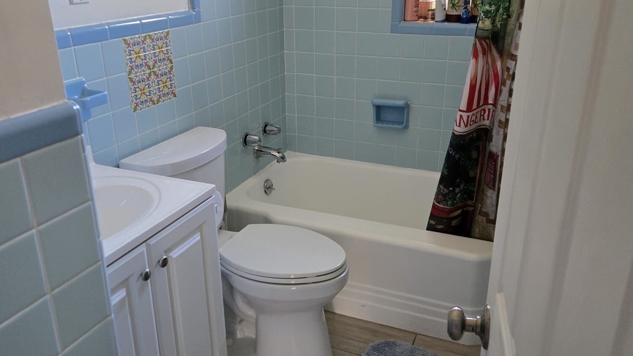 Photo of Bathroom in Coconut Grove