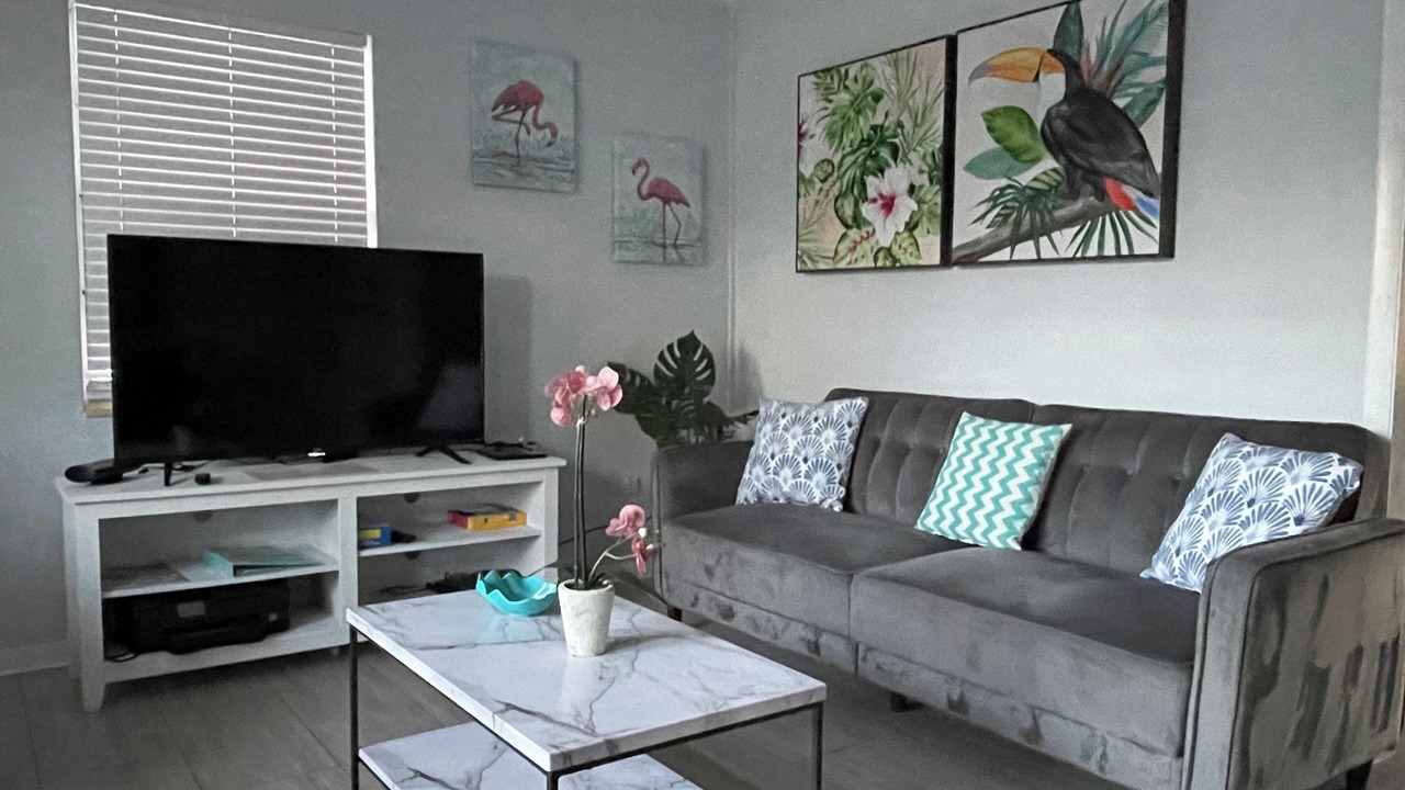 Photo of Livingroom in Coconut Grove
