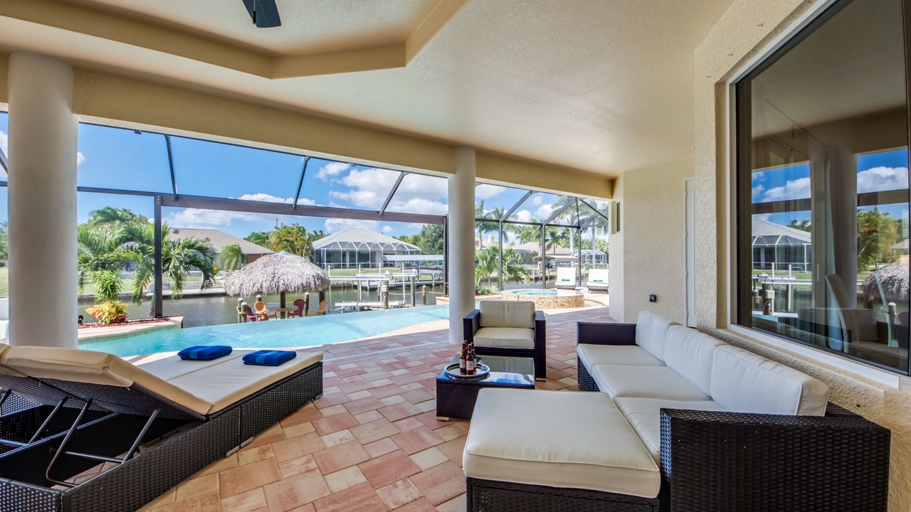 Photo of Outdoor in Pelican