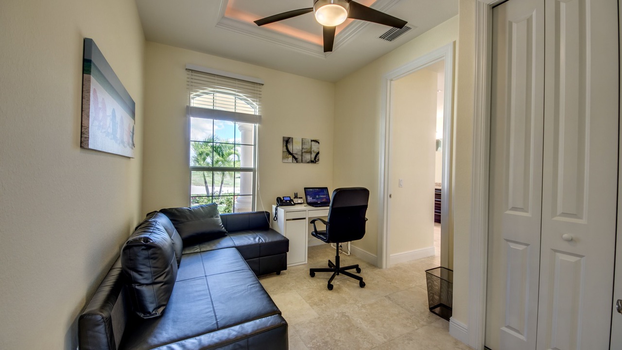 Photo of Livingroom in Pelican