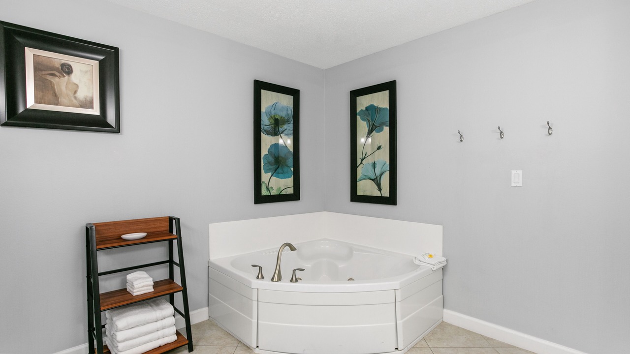 Photo of Bathroom in Santa Rosa Beach