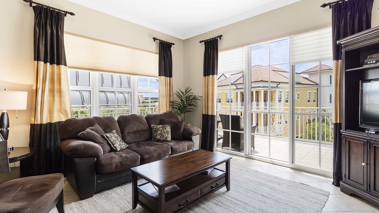 Photo of Livingroom in Ave Maria