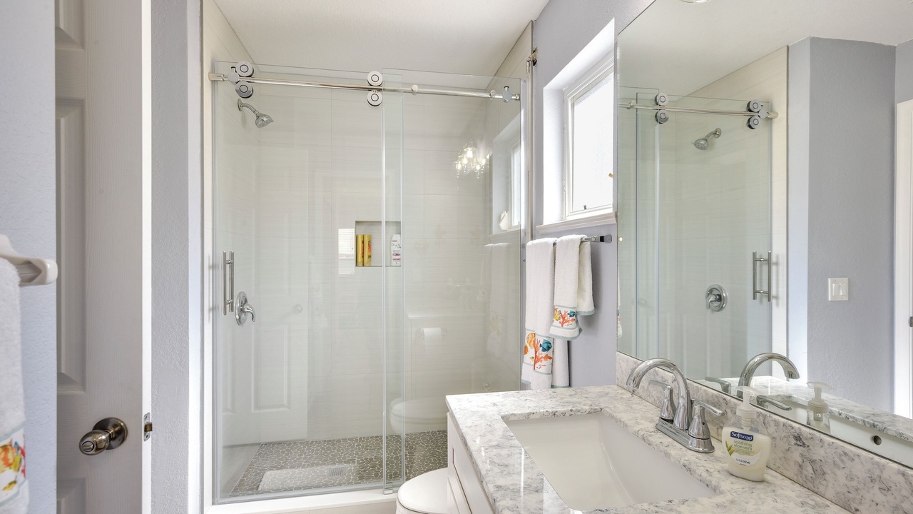 Photo of Bathroom in Nettles Island