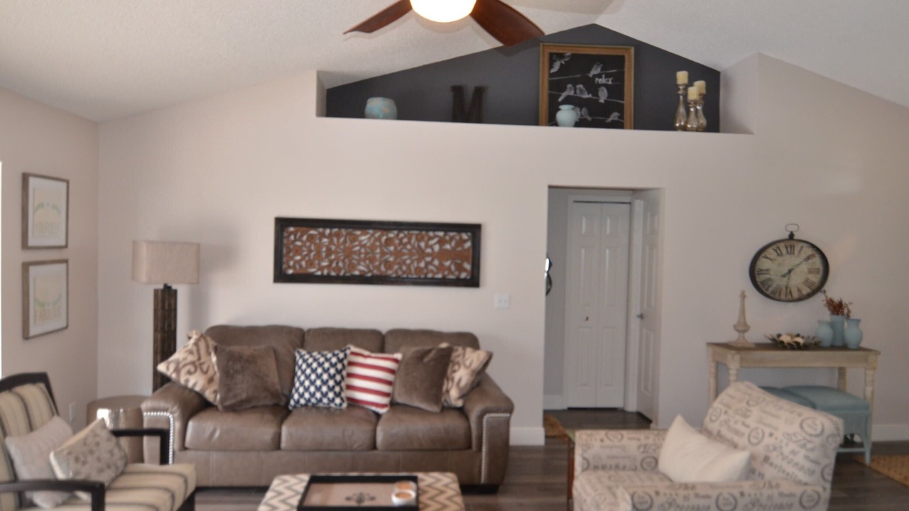 Photo of Livingroom in Haines City