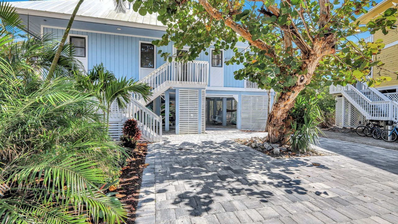 Photo of Others in Captiva