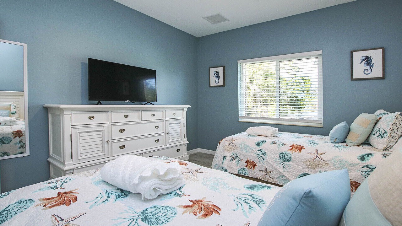 Photo of Bedroom in Mid Island