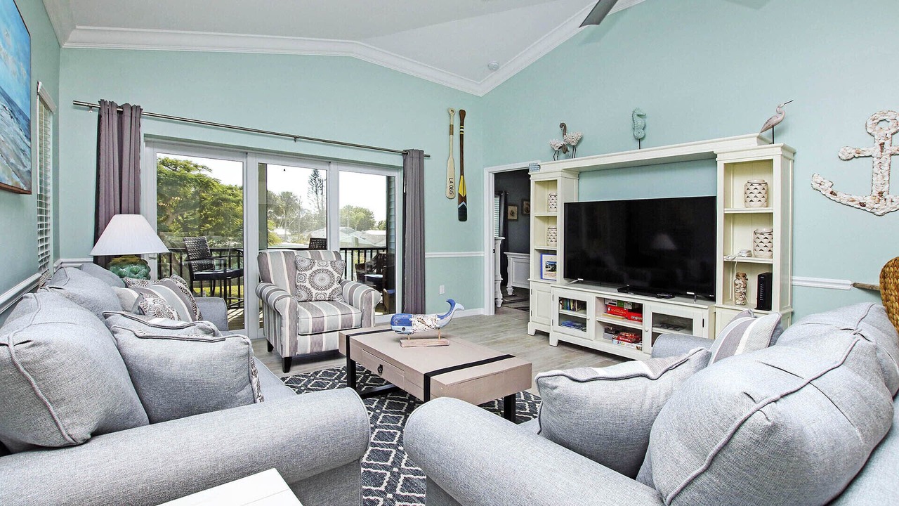 Photo of Bedroom in Mid Island