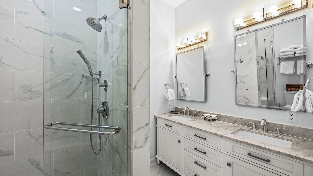 Photo of Bathroom in Gulf Trace