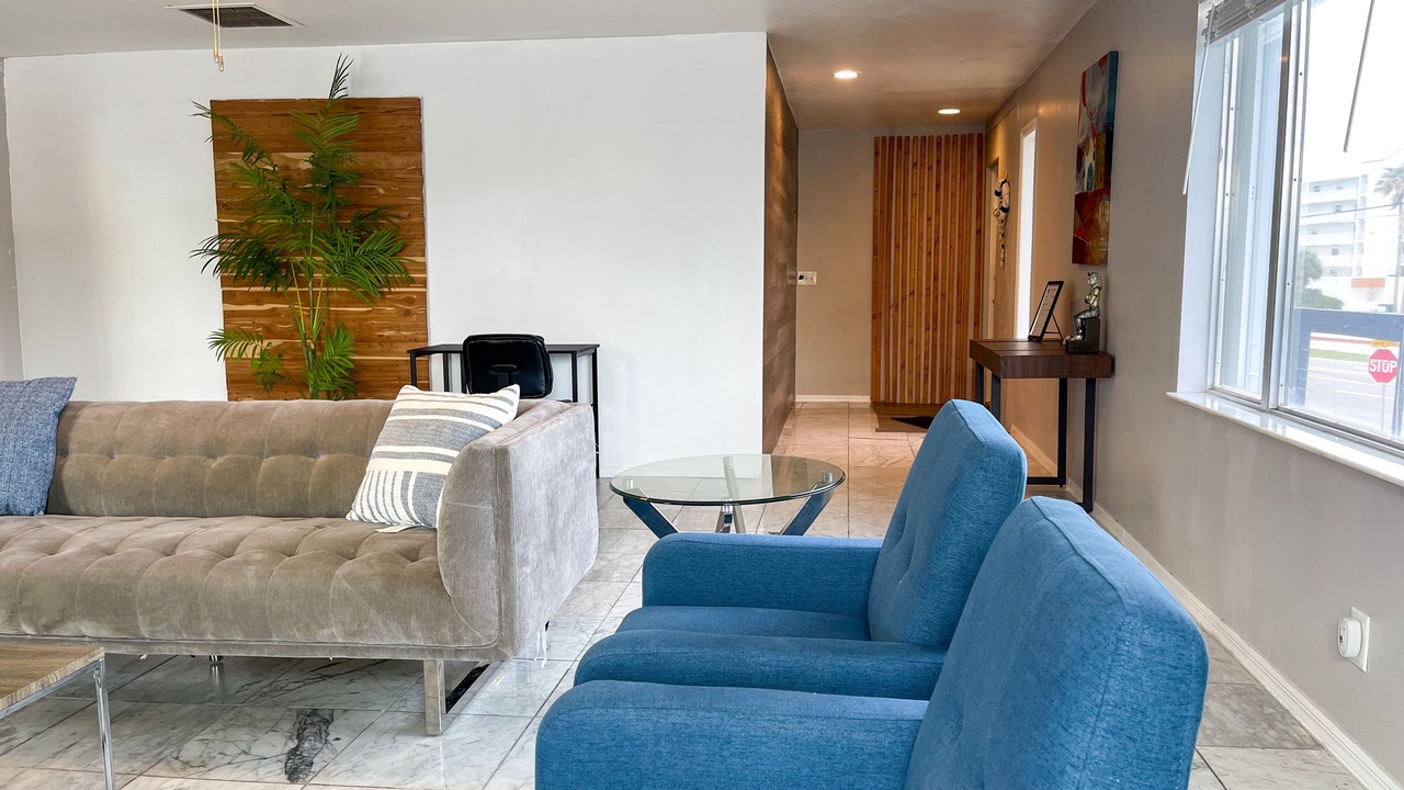 Photo of Livingroom in Ocean Oaks