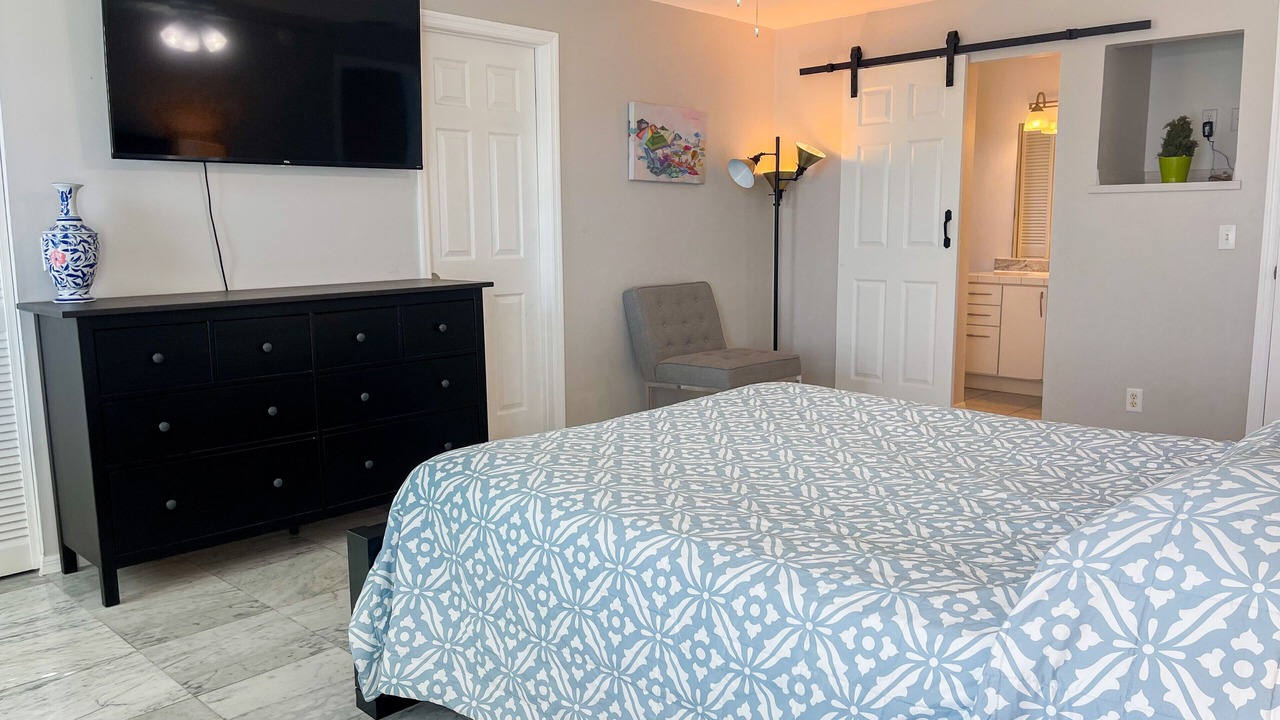 Photo of Bedroom in Ocean Oaks